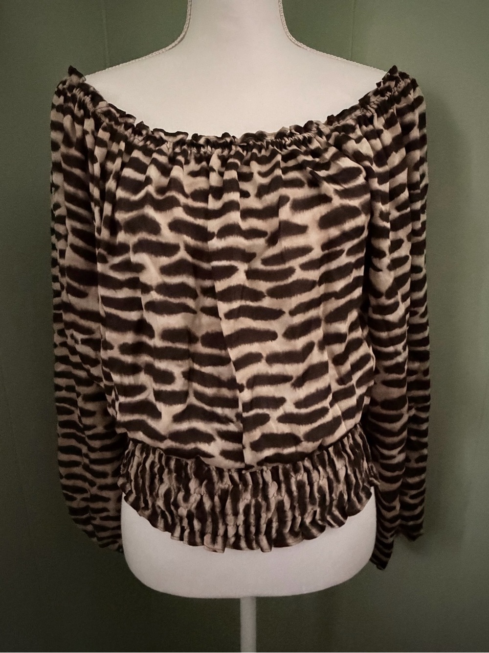 MICHAEL Michael Kors NWOT Animal Print Off Shoulder Blouse